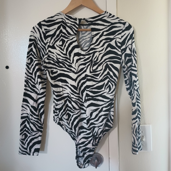 Long Sleeve Zebra Bodysuit - Picture 2 of 3